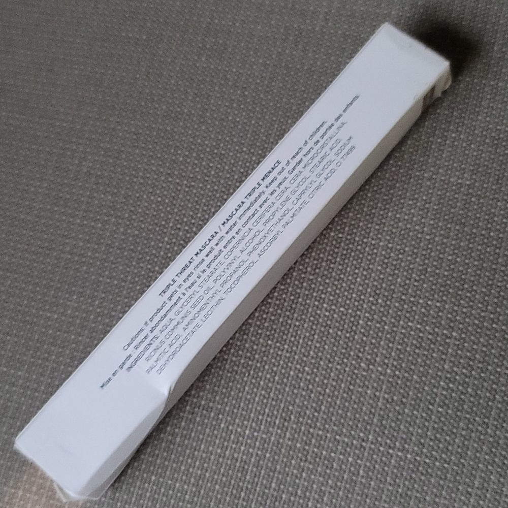 Iconic London Triple Threat Mascara - Picture 7 of 9